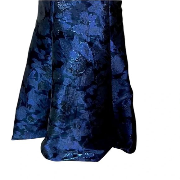 Aidan mattox navy metallic jacquard ball gown size 2 - Picture 6 of 12